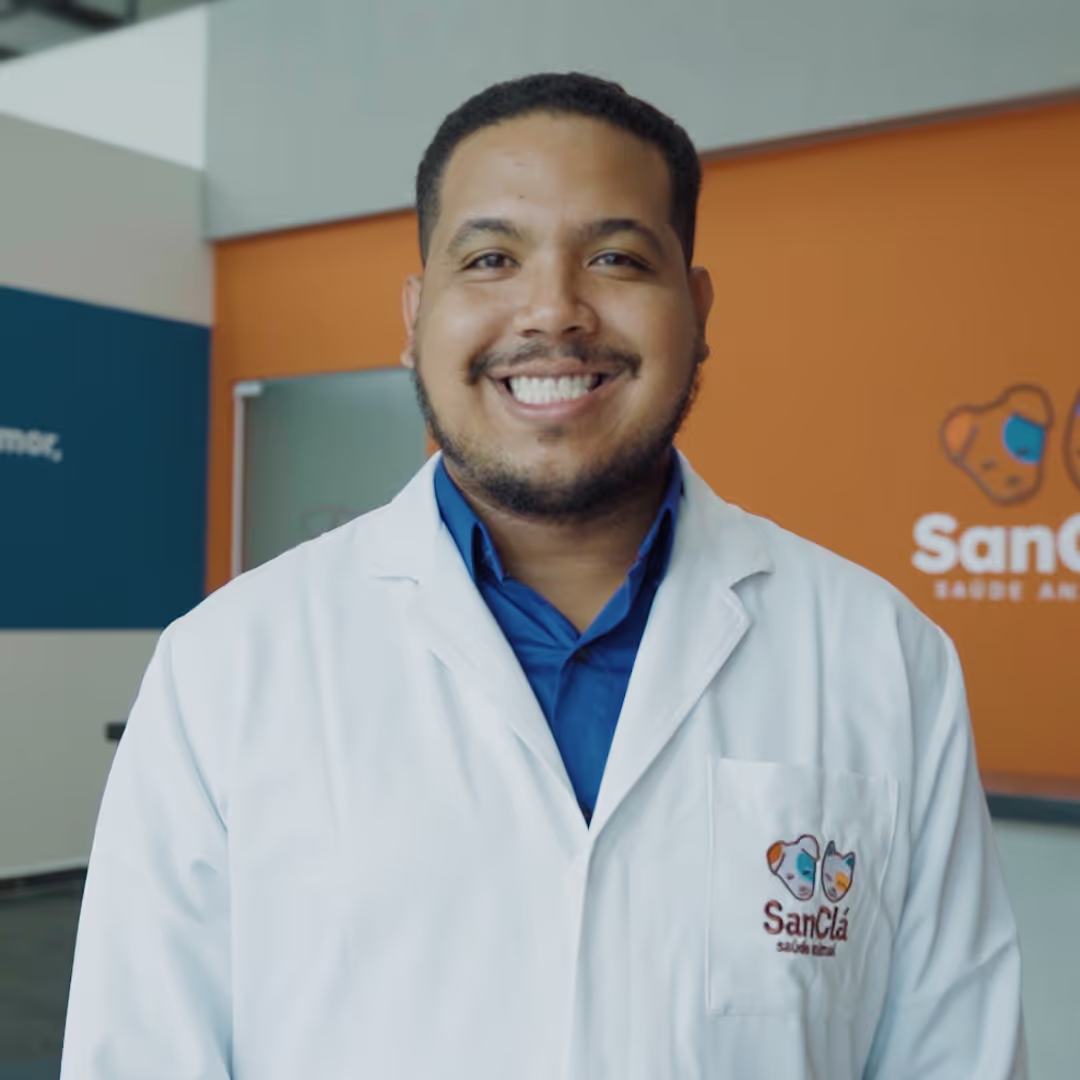 Foto do Dr. Luiz Eduardo da Clínica Paraíso